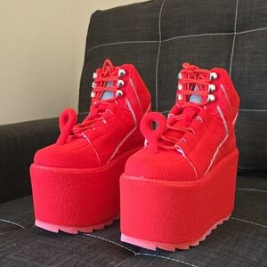 YRU Po Teletubbies Platform Shoes